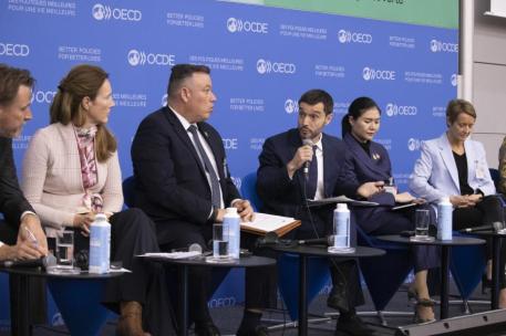 Pablo Bustinduy en la OCDE