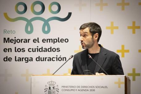 Bustinduy durante el acto