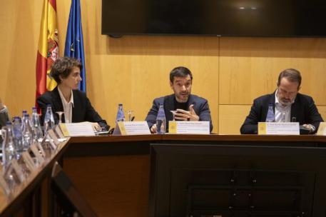 Bustinduy con la SE y el DG