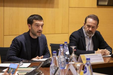 Bustinduy y Becerra durante un Congreso