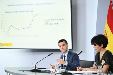 Bustinduy durante la rueda de prensa