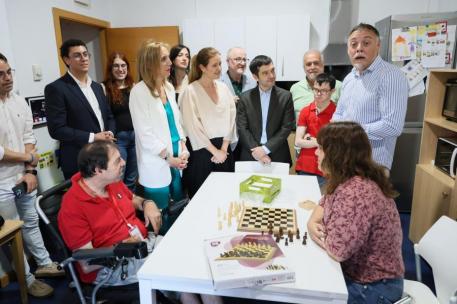 Bustinduy durante la visita
