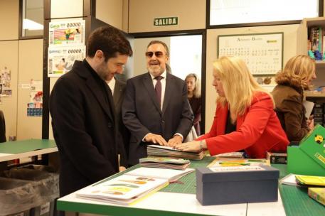 Bustinduy durante una visita